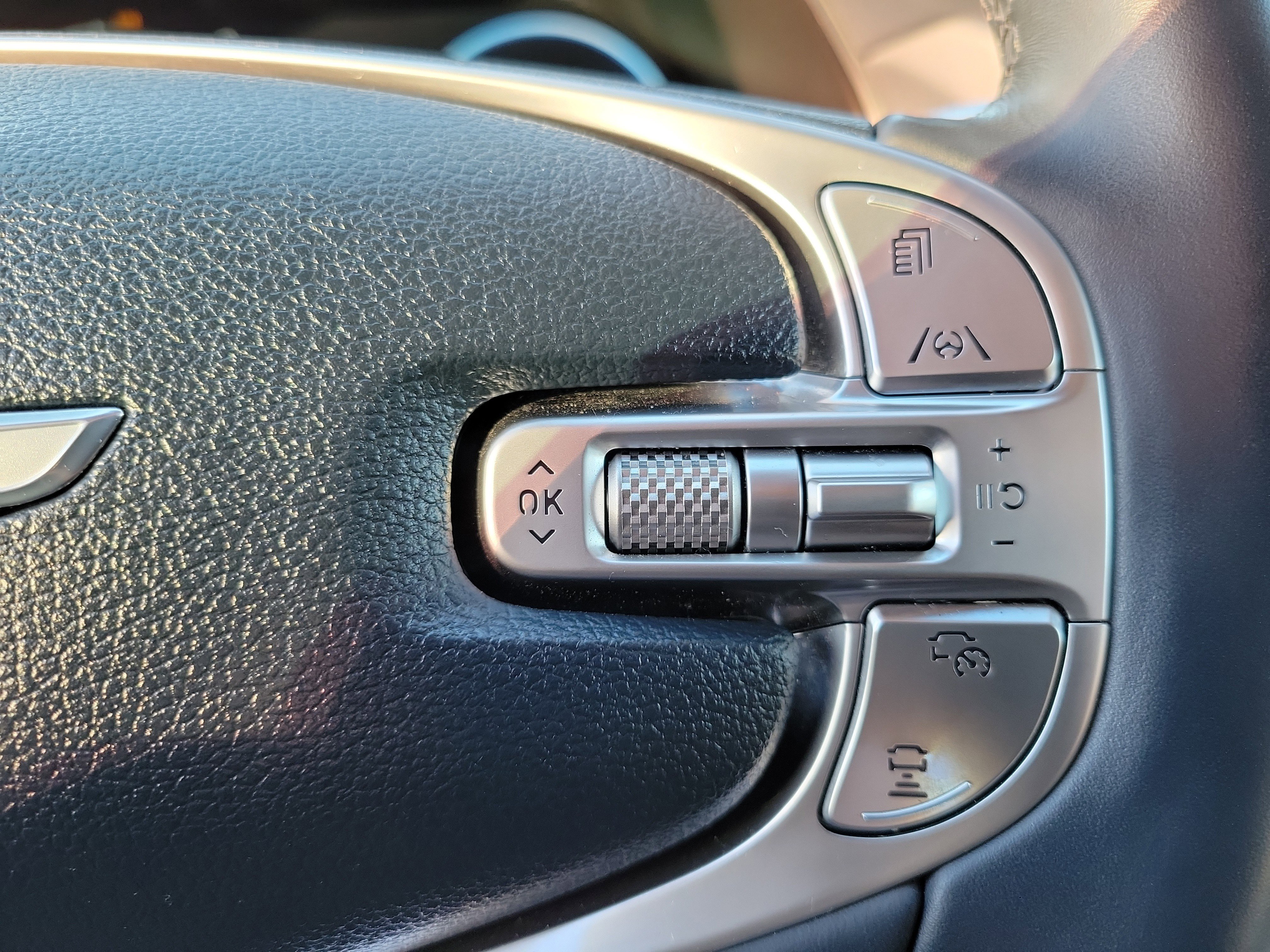 Certified 2023 Genesis GV80 2.5T w/ Prestige 20" Package image 8