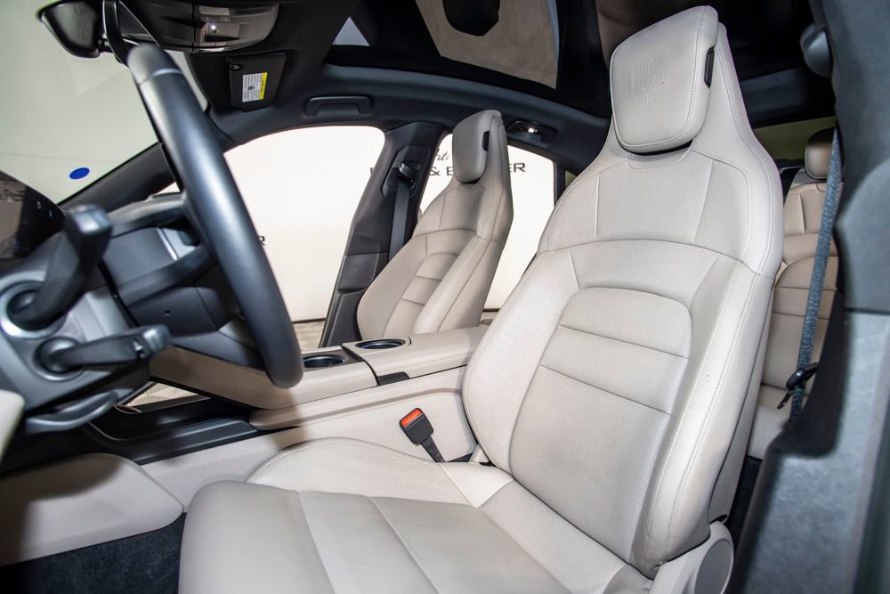 Used 2023 Porsche Taycan w/ Premium Package image 14