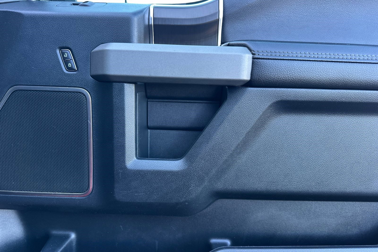 Used 2019 Ford F150 Raptor w/ Equipment Group 802A Luxury image 21