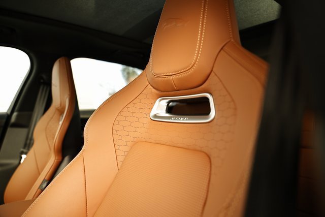 New 2026 Jaguar F-PACE R-Dynamic S image 24