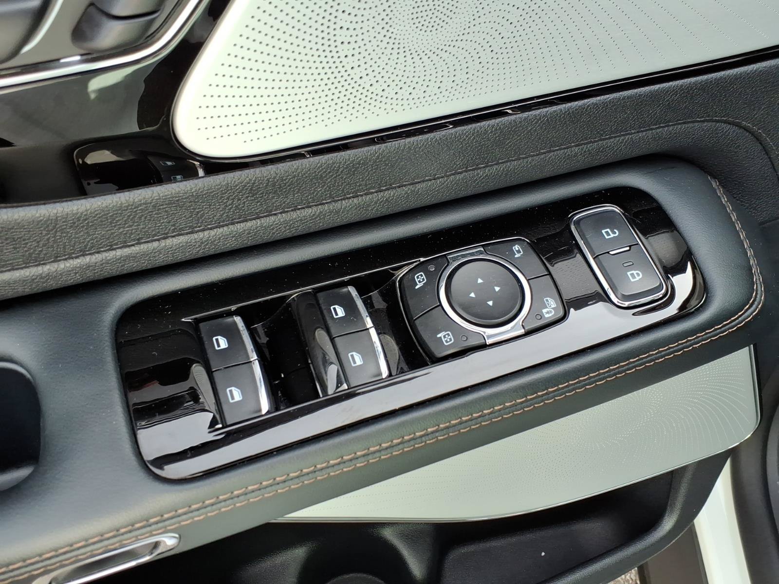 Used 2025 Lincoln Aviator Reserve w/ Equipment Group 201A AWD/4WD image 19