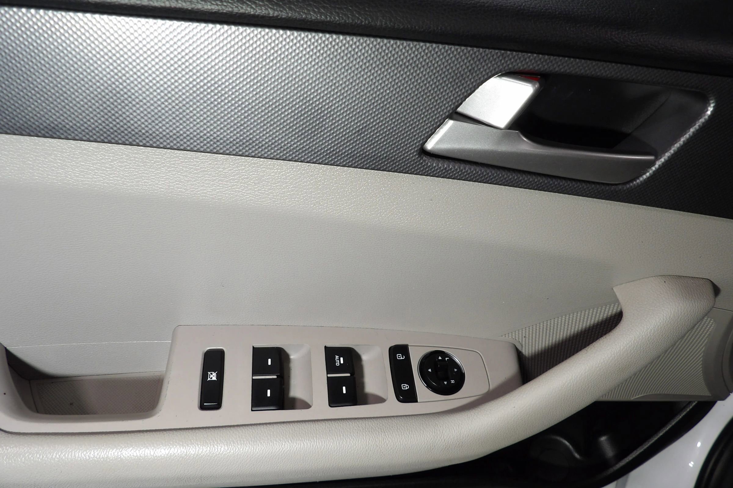 Used 2017 Hyundai Sonata SE image 7