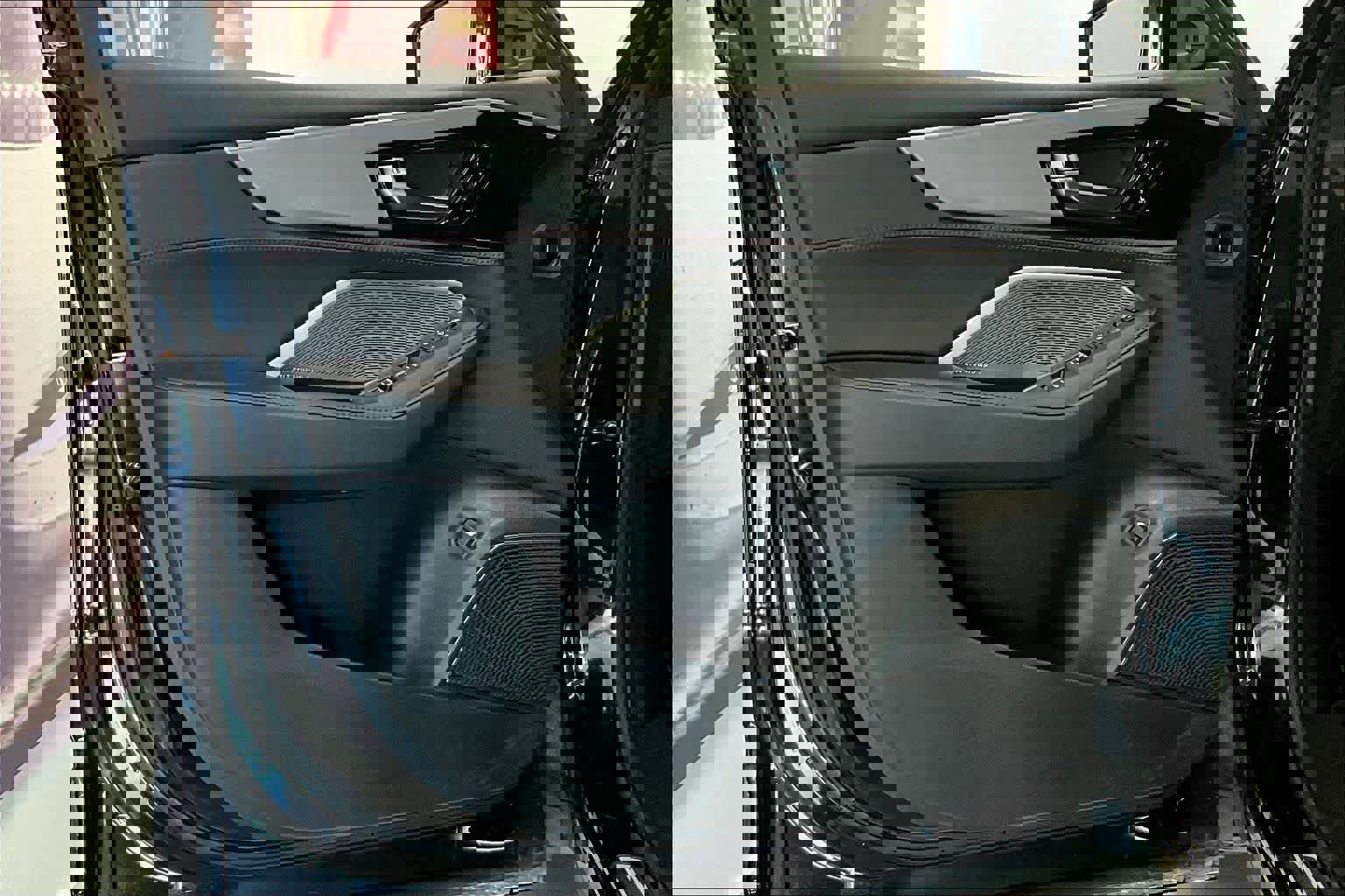 Used 2023 Acura MDX A-Spec image 24