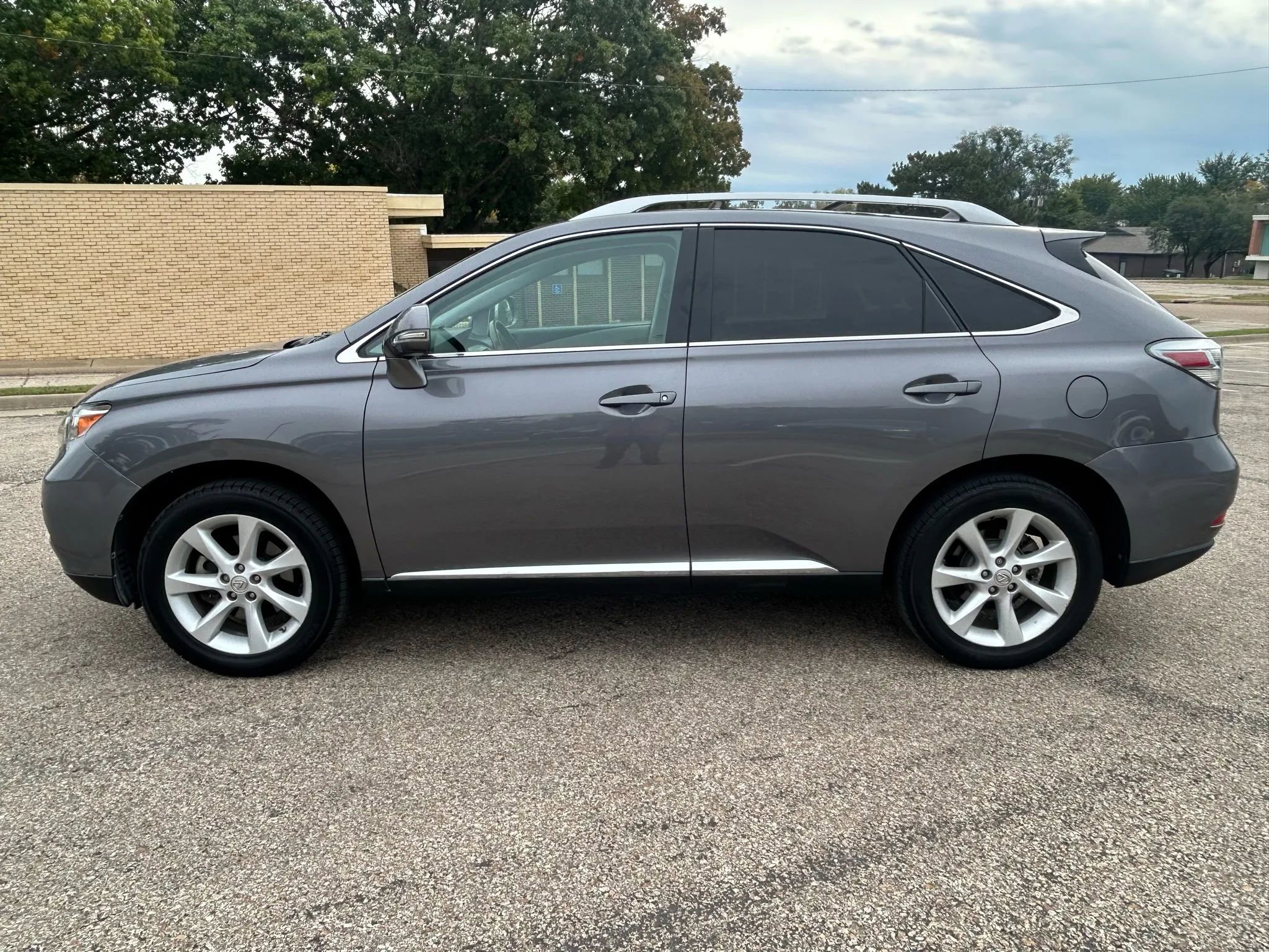 Used 2012 Lexus RX 350 FWD image 4