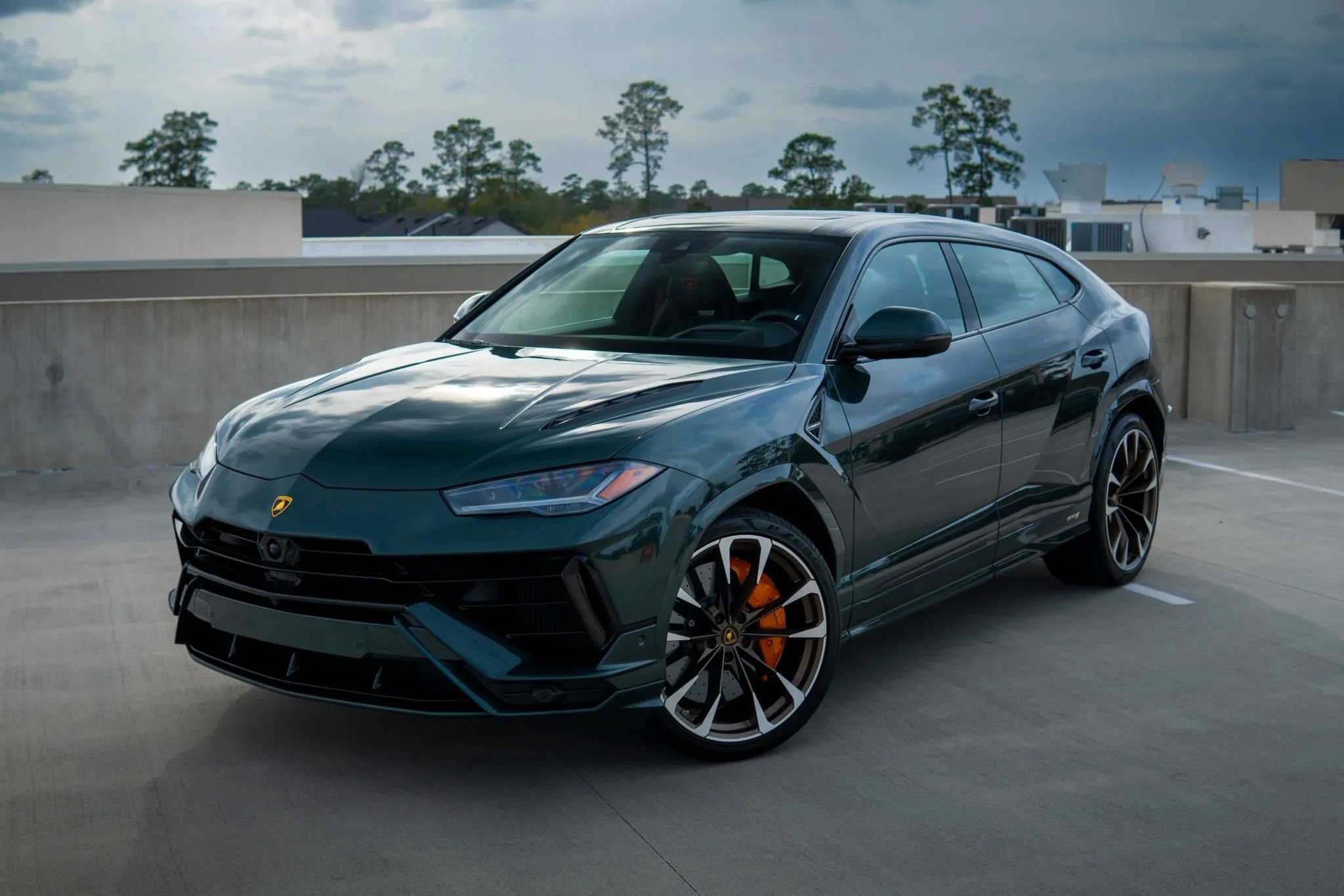 Used 2024 Lamborghini Urus S AWD/4WD image 2