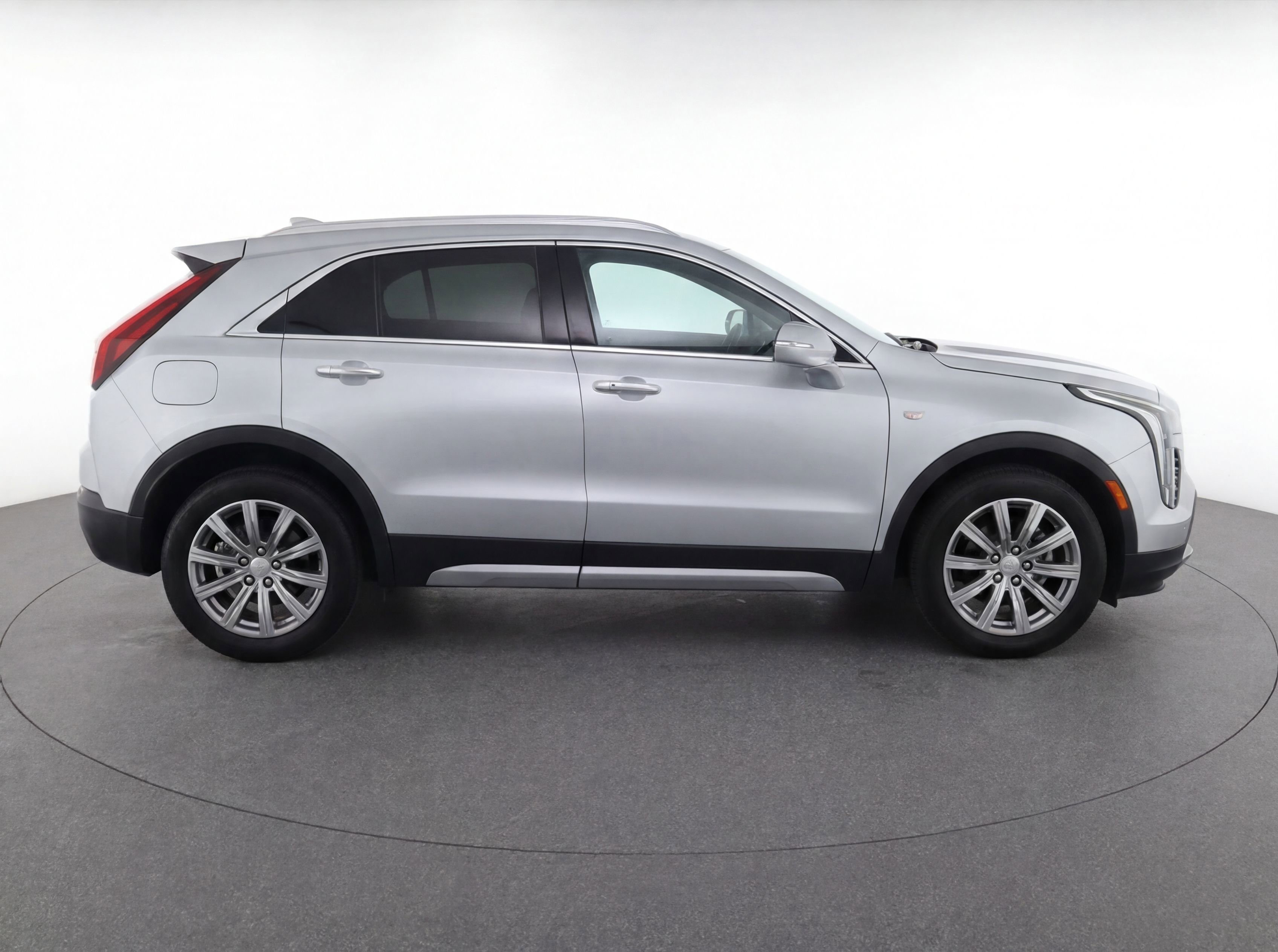 Certified 2023 Cadillac XT4 Premium Luxury w/ Enhanced Visibility Package FWD image 8