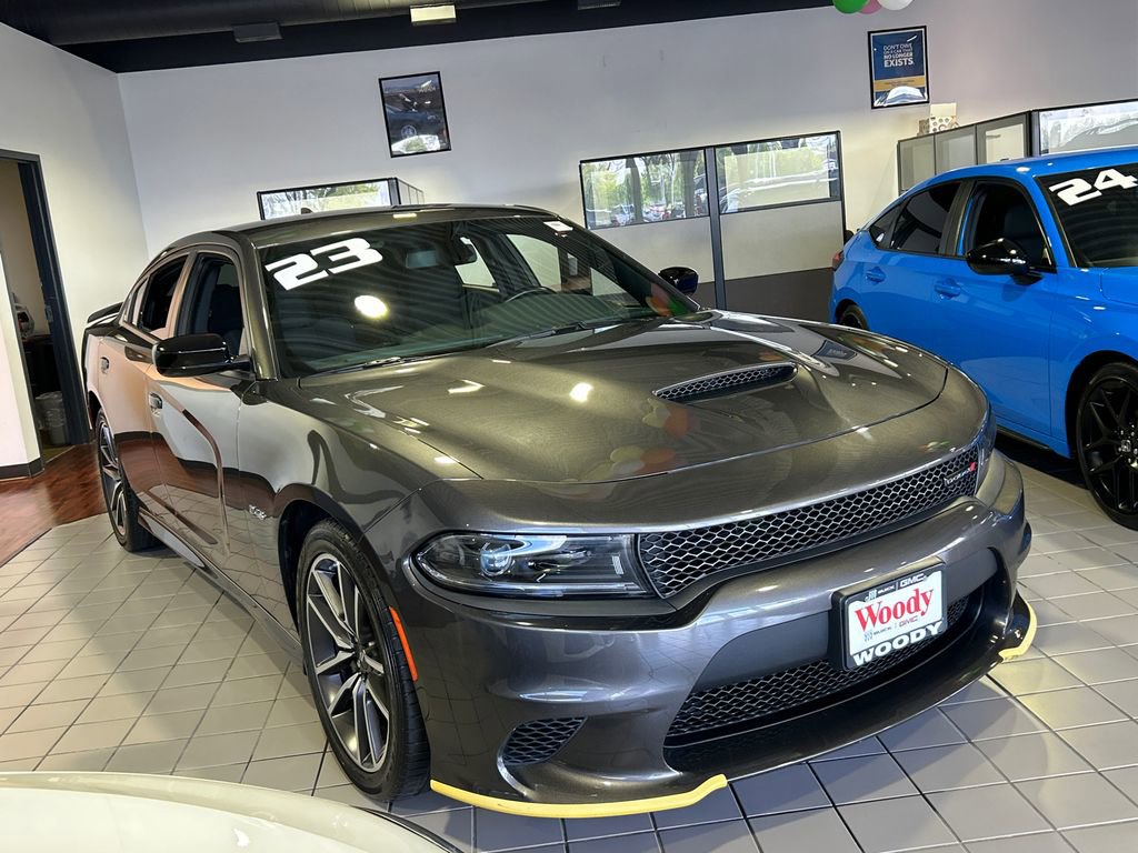 Used 2023 Dodge Charger R/T w/ Cold Weather Package RWD image 2