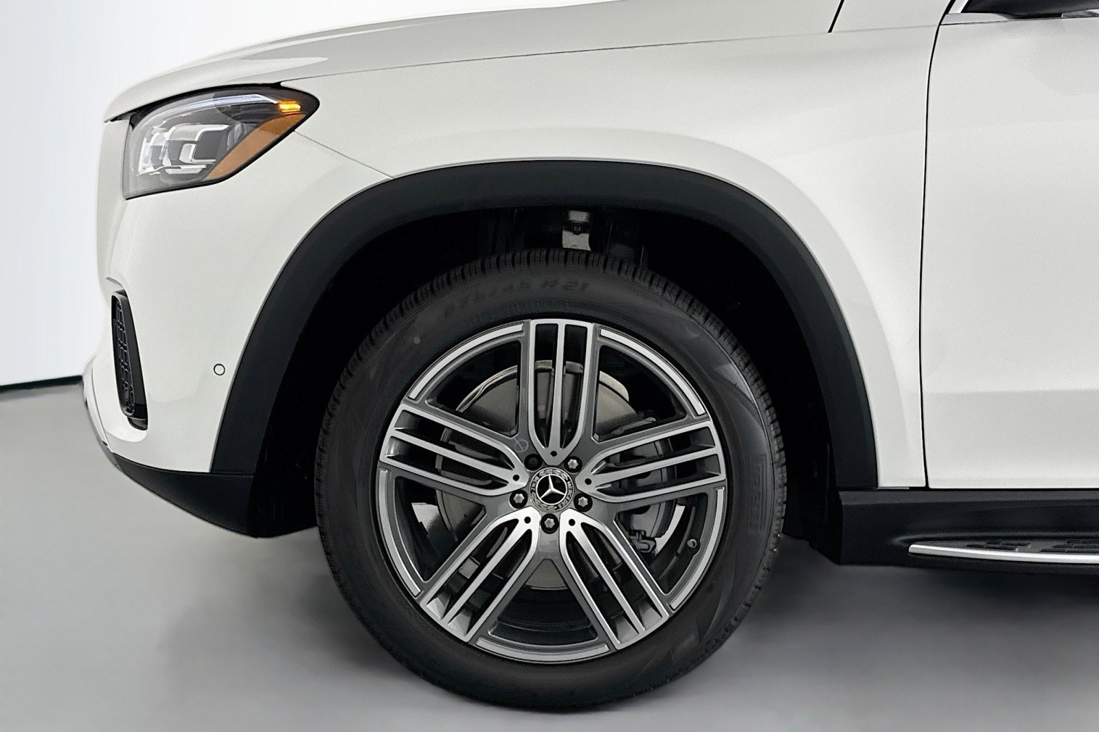 New 2026 Mercedes-Benz GLS 450 4MATIC image 10