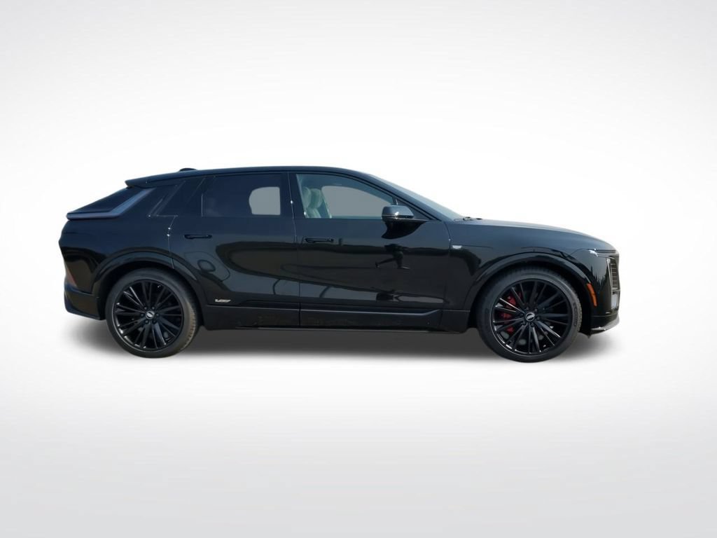 New 2026 Cadillac Lyriq V w/ Exterior Carbon Fiber Package AWD/4WD image 10