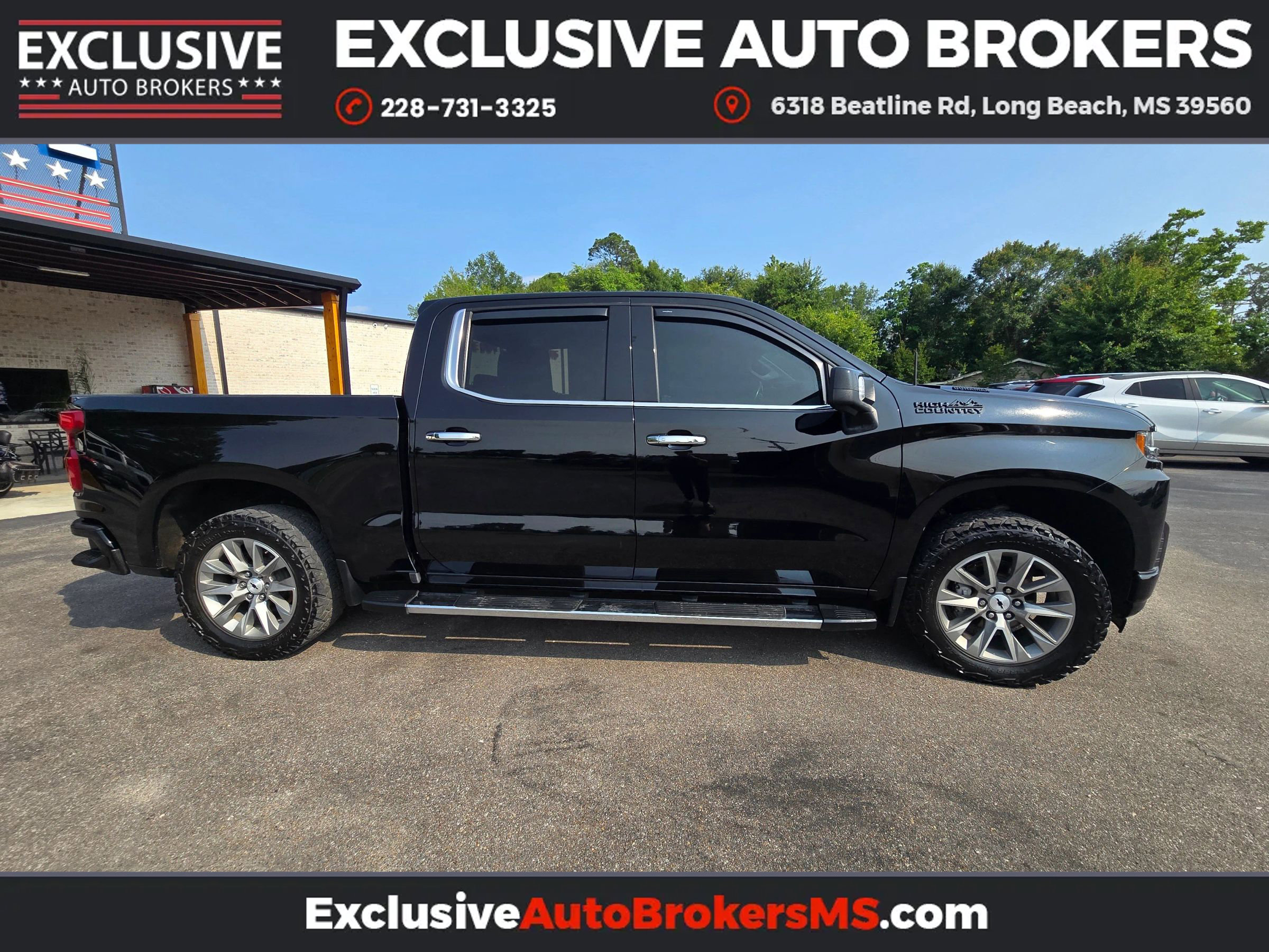 Used 2022 Chevrolet Silverado 1500 High Country w/ Technology Package image 4