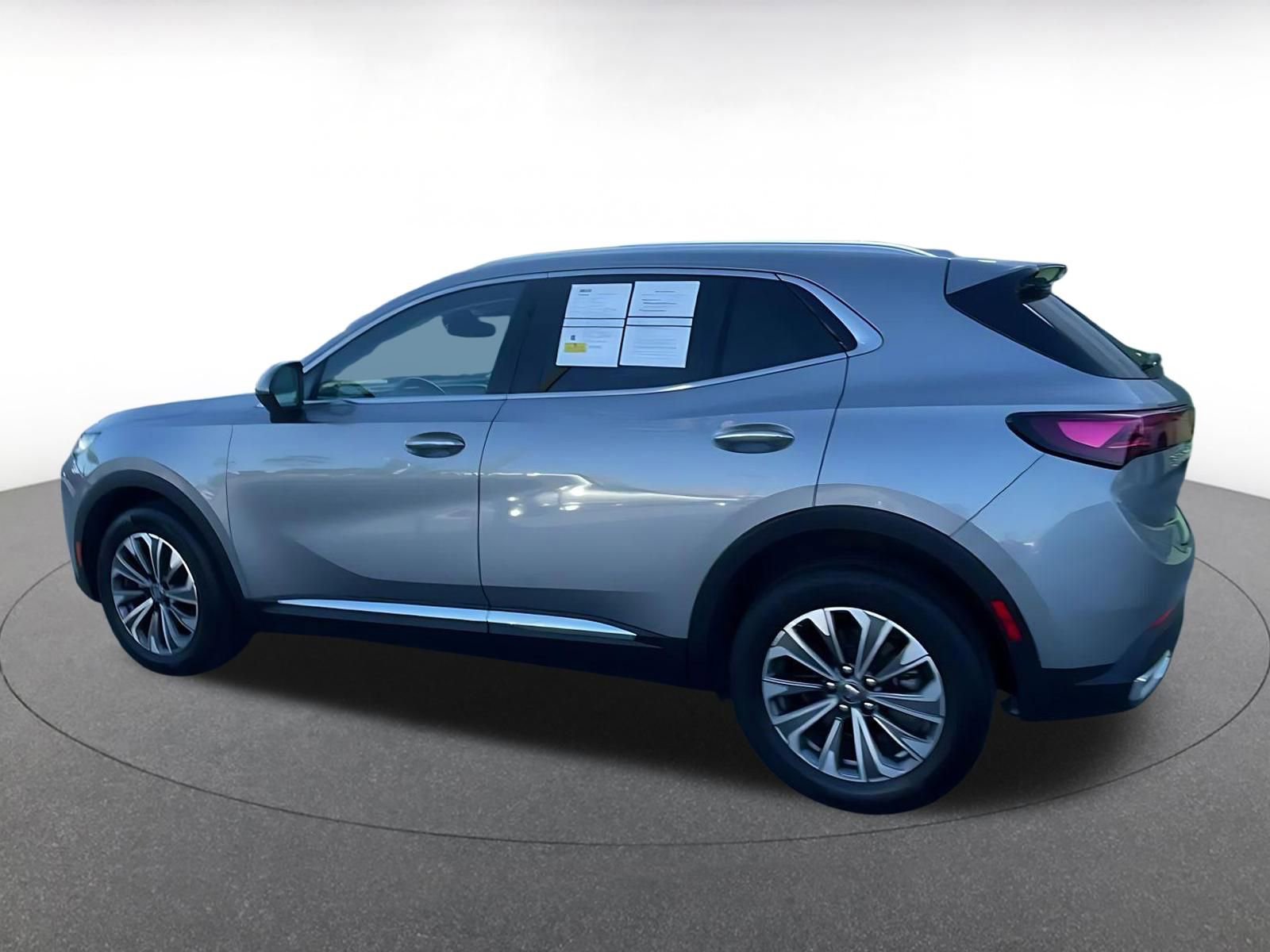 Used 2024 Buick Envision Preferred image 10
