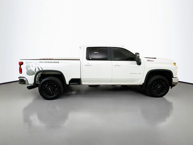 Used 2025 Chevrolet Silverado 2500 LT image 11