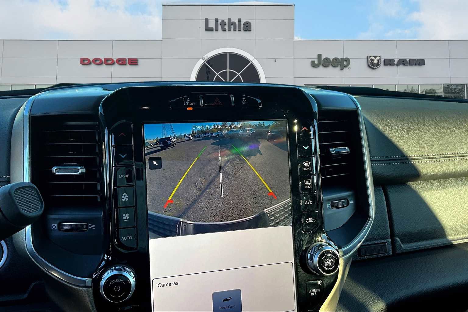 Used 2024 RAM 2500 Laramie w/ Safety Group image 27