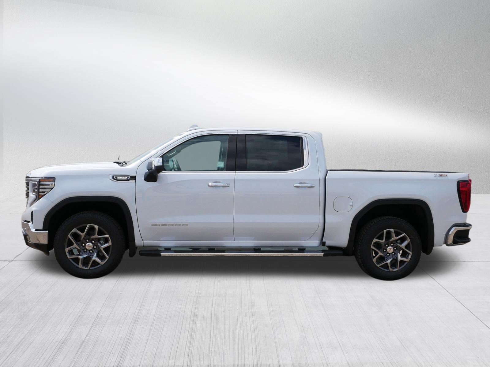 New 2026 GMC Sierra 1500 SLT w/ SLT Premium Plus Package AWD/4WD image 2