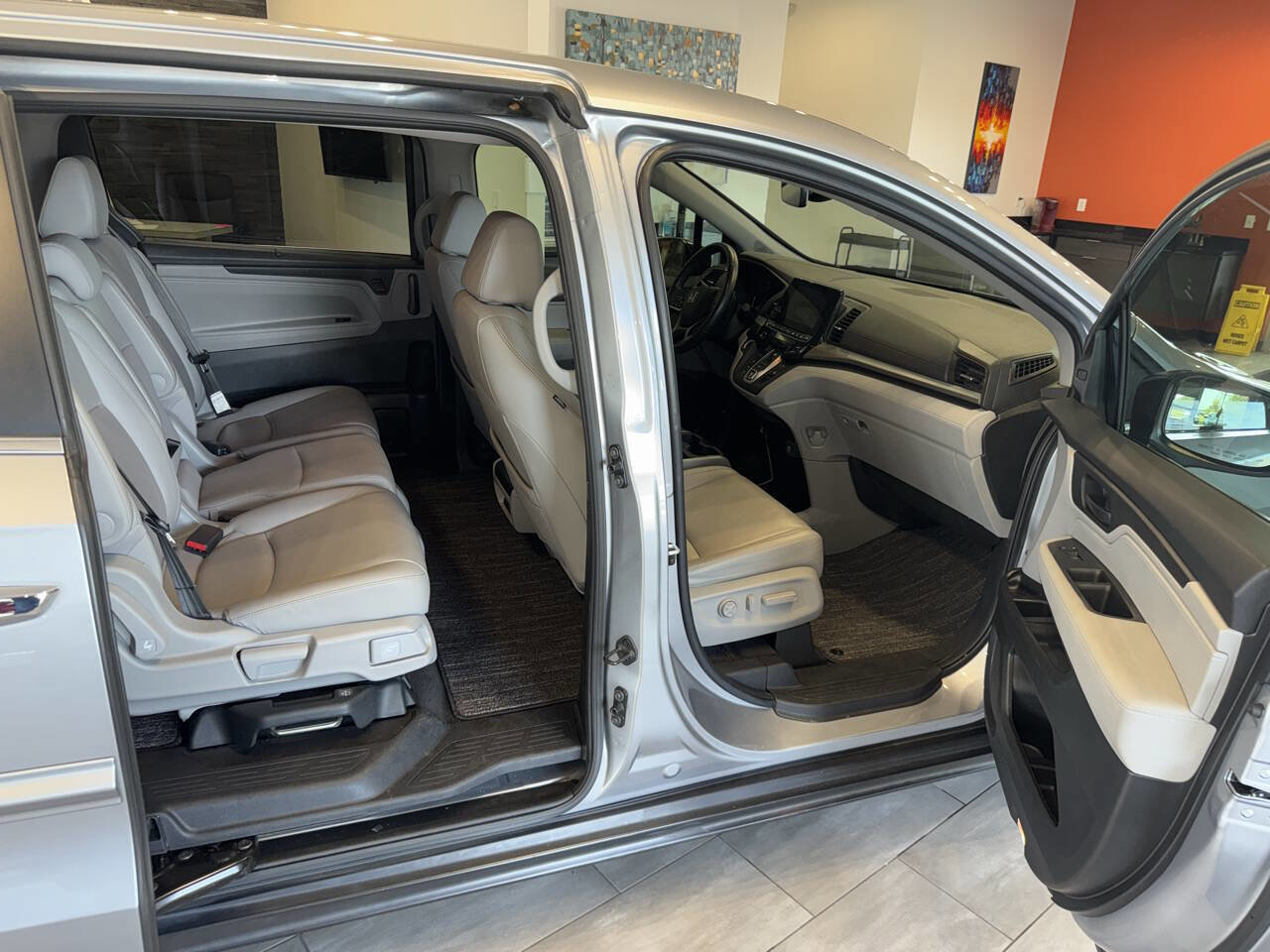 Used 2022 Honda Odyssey EX-L image 18