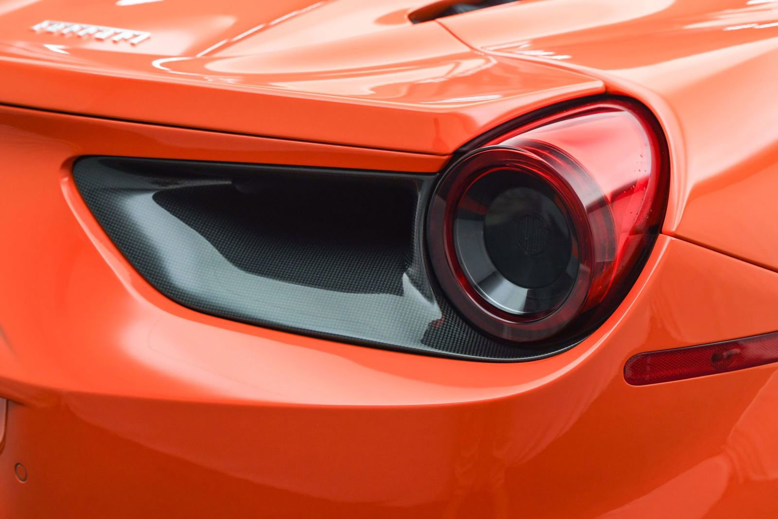 Used 2019 Ferrari 488 Spider image 24