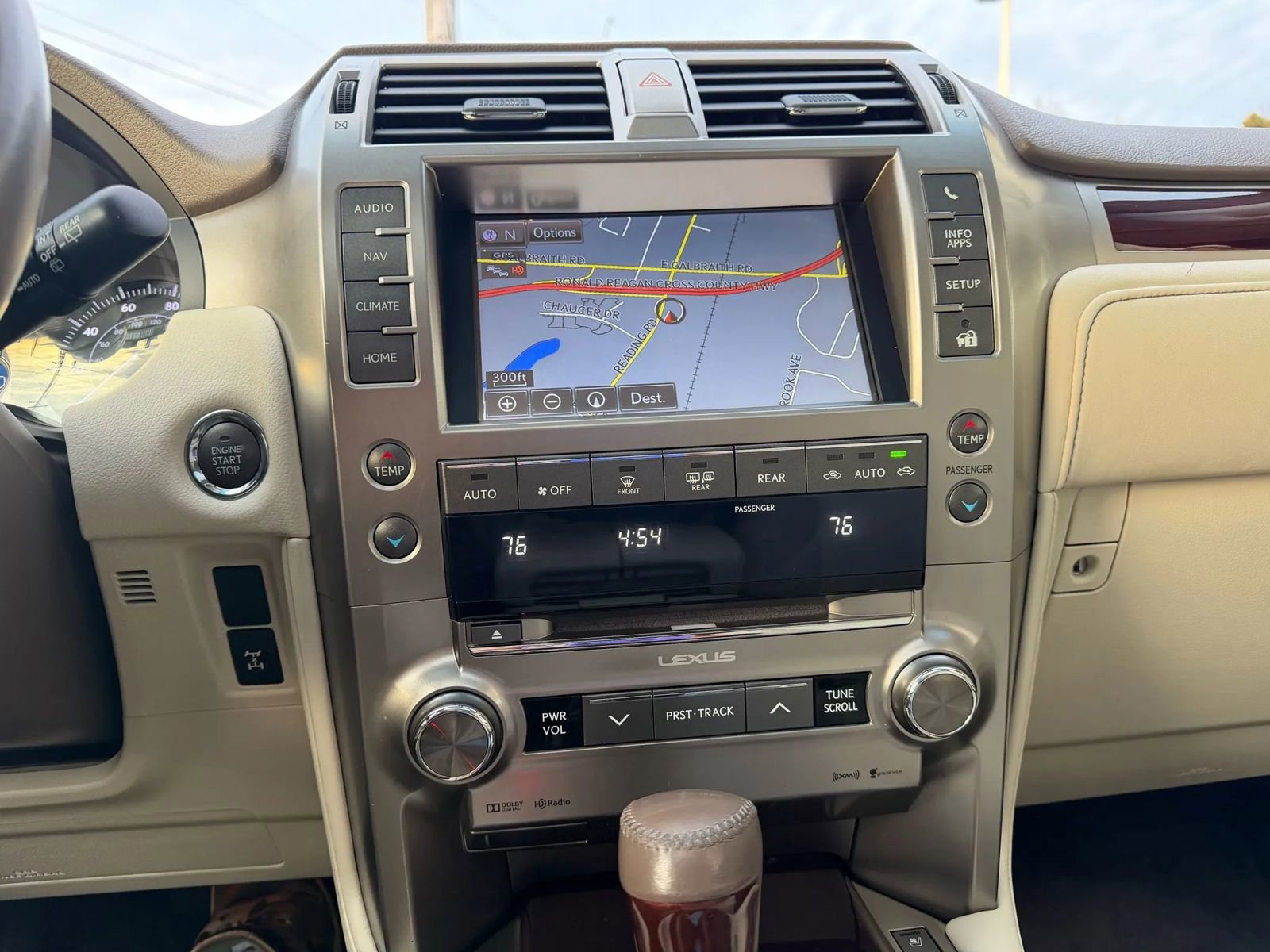 Used 2018 Lexus GX 460 Premium w/ Premium Package image 28