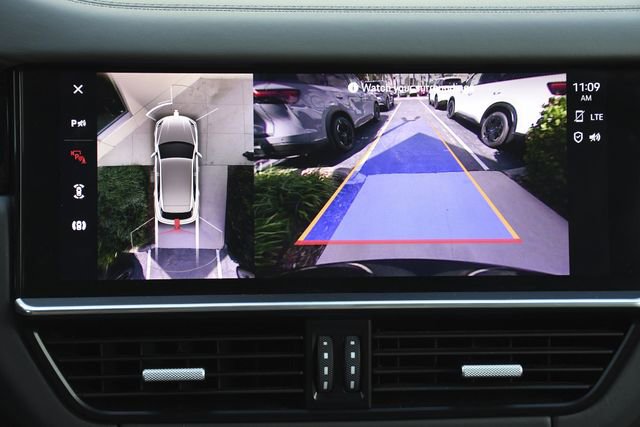 Used 2022 Porsche Cayenne Platinum Edition image 22