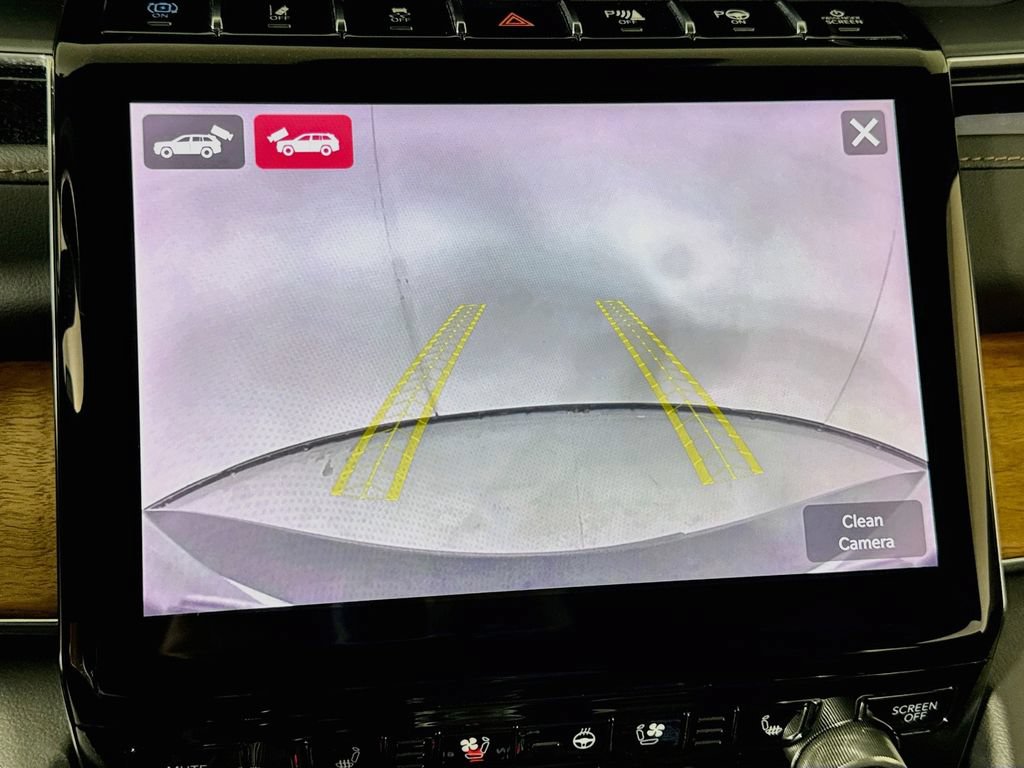 Used 2023 Jeep Grand Cherokee Summit AWD/4WD image 55