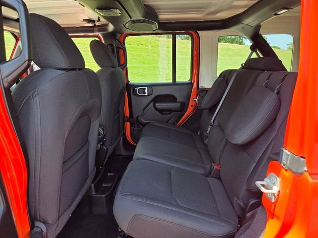 Used 2023 Jeep Wrangler Unlimited w/ Cold Weather Group AWD/4WD image 13