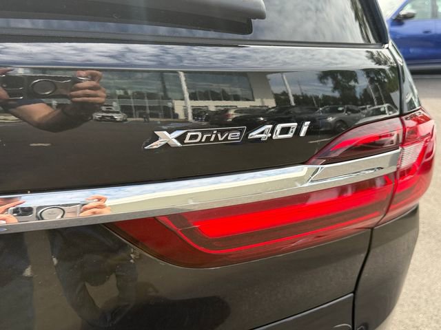 Used 2022 BMW X7 xDrive40i w/ Premium Package AWD/4WD image 40