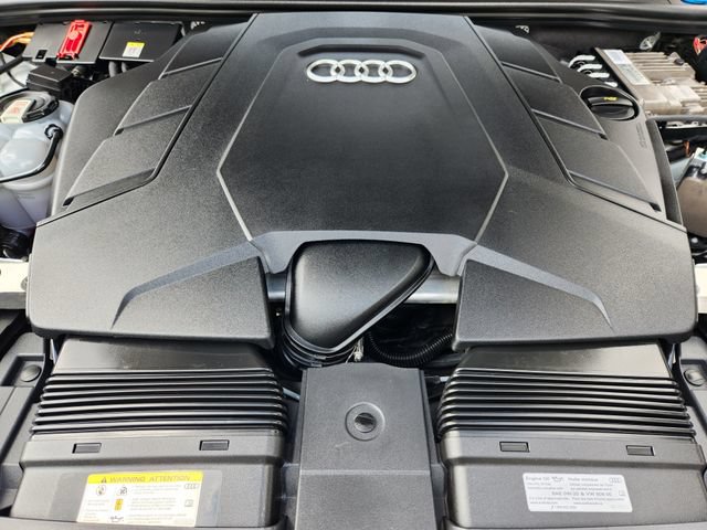 Used 2021 Audi Q8 Prestige AWD/4WD image 31