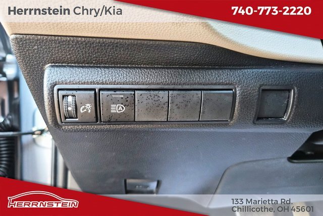 Used 2022 Toyota Corolla LE image 17