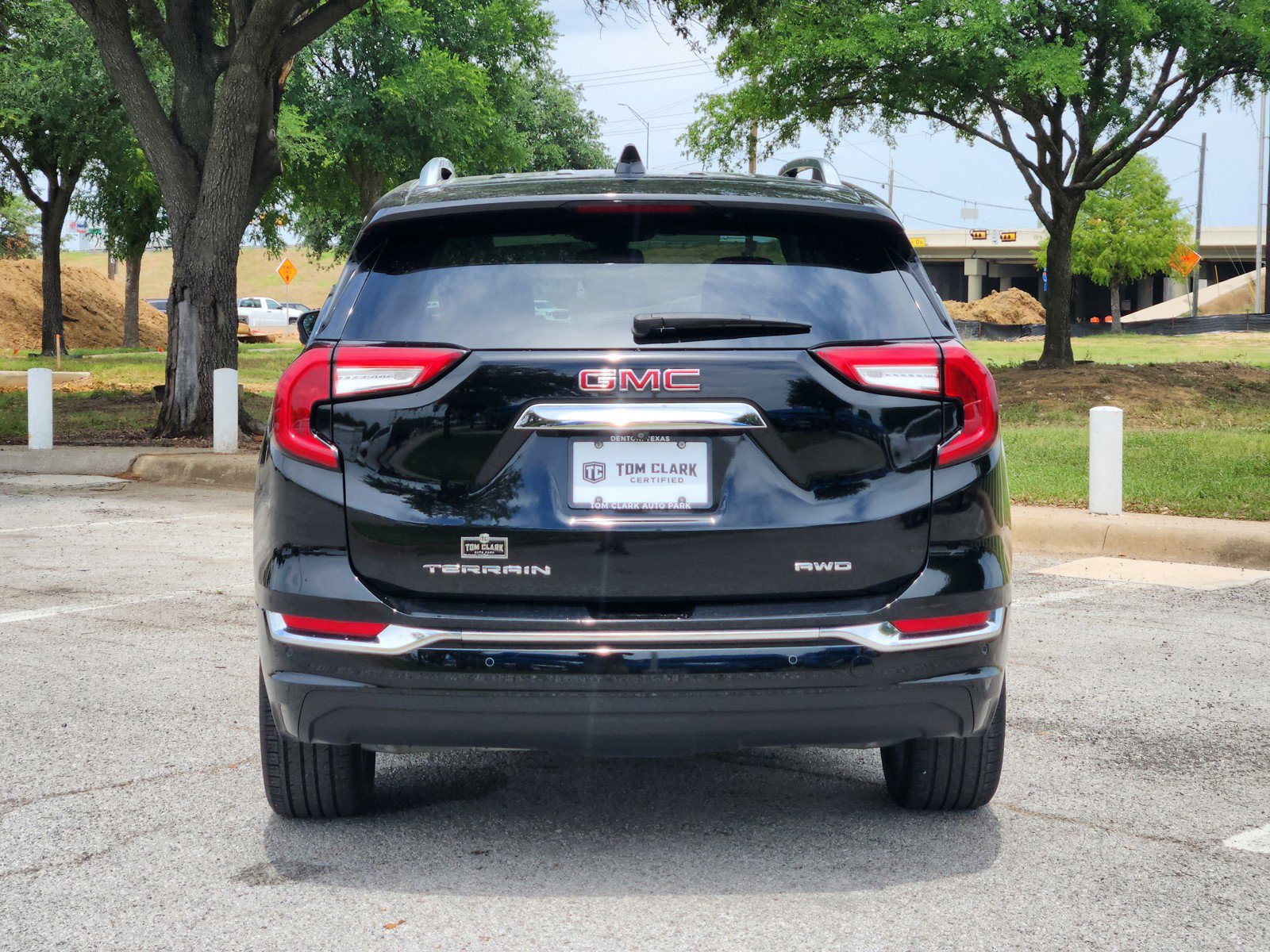 Used 2024 GMC Terrain Denali w/ Denali Premium Package AWD/4WD image 33