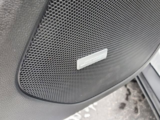 Certified 2019 Chevrolet Blazer Premier w/ Sun and Wheels Package image 23