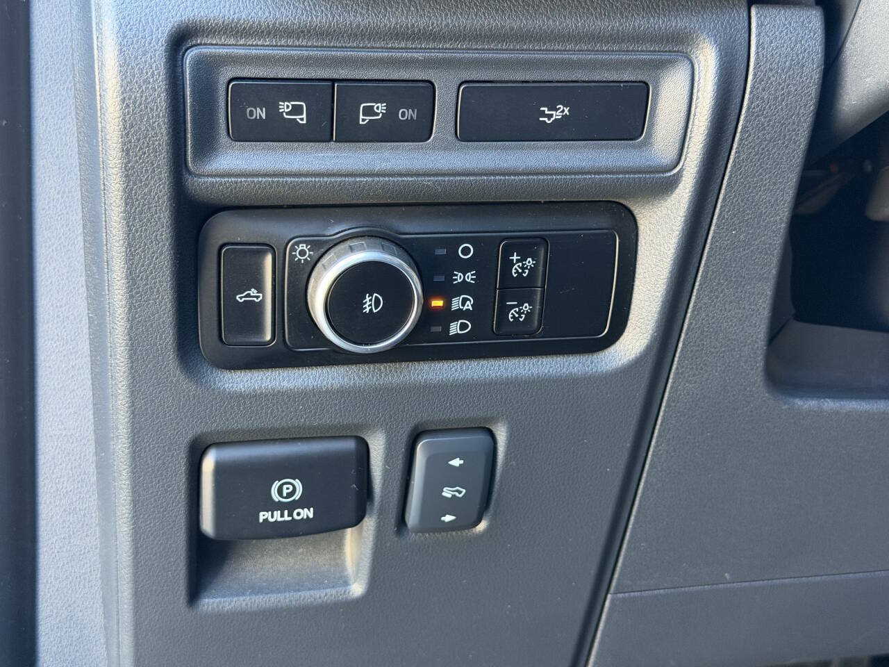 Used 2023 Ford F150 Lariat AWD/4WD image 29