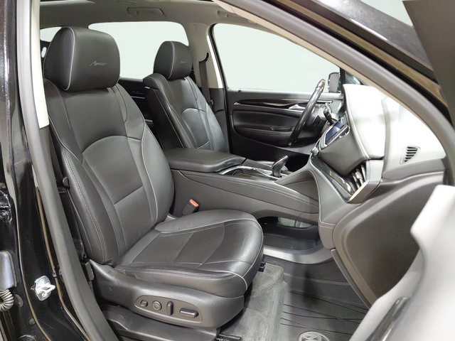 Used 2020 Buick Enclave Avenir w/ Avenir Technology Package AWD/4WD image 16