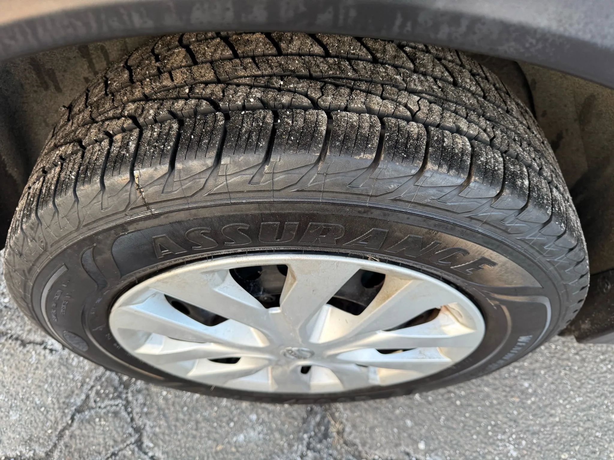 Used 2014 Nissan Rogue S image 22