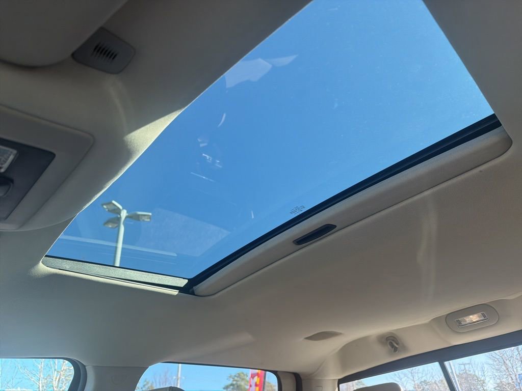 Used 2017 RAM 1500 Laramie w/ Convenience Group image 17