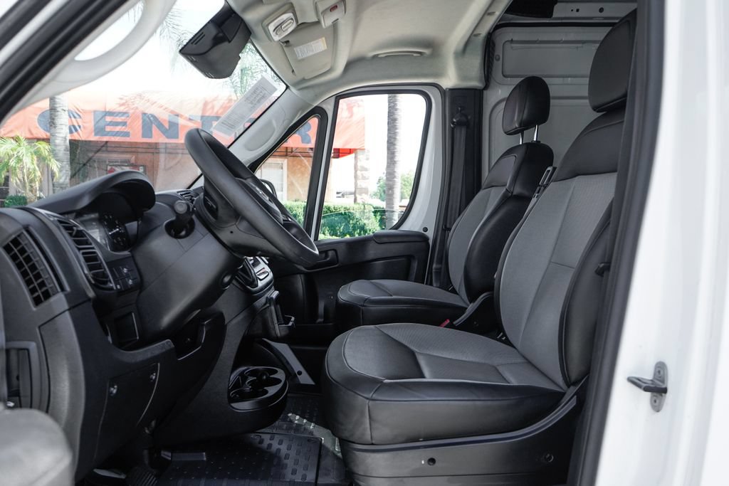 Used 2025 RAM ProMaster 2500 w/ Convenience Group FWD image 20
