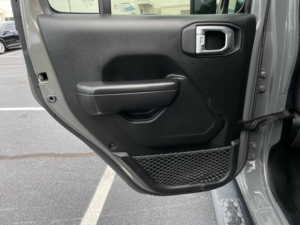 Used 2021 Jeep Wrangler Unlimited Sport AWD/4WD image 38