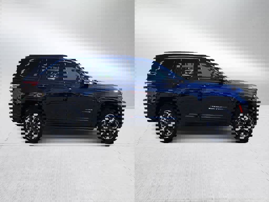 Used 2024 Jeep Grand Cherokee Limited 4xe w/ Luxury Tech Group II image 9