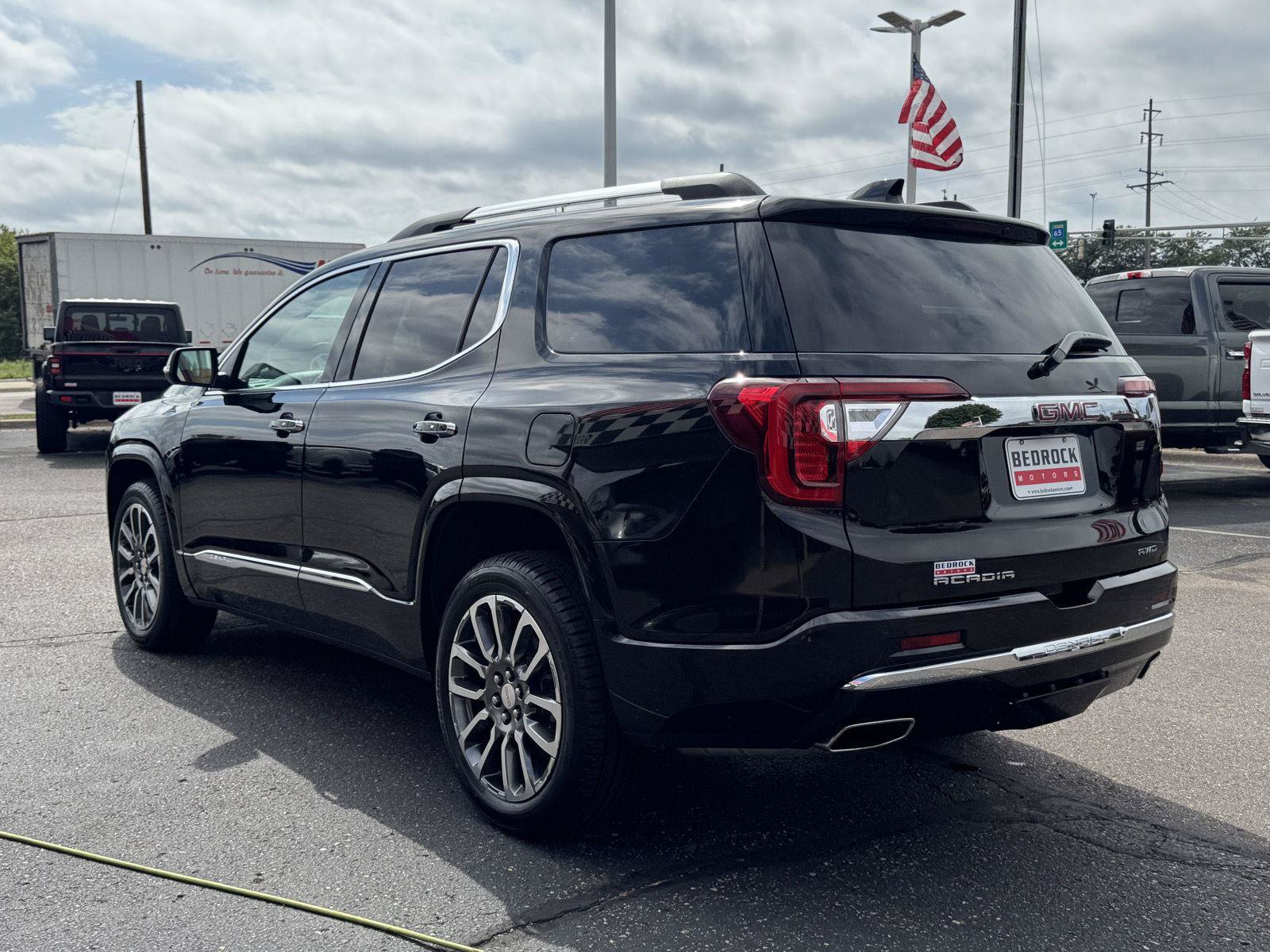 Used 2020 GMC Acadia Denali w/ Trailering Package AWD/4WD image 5