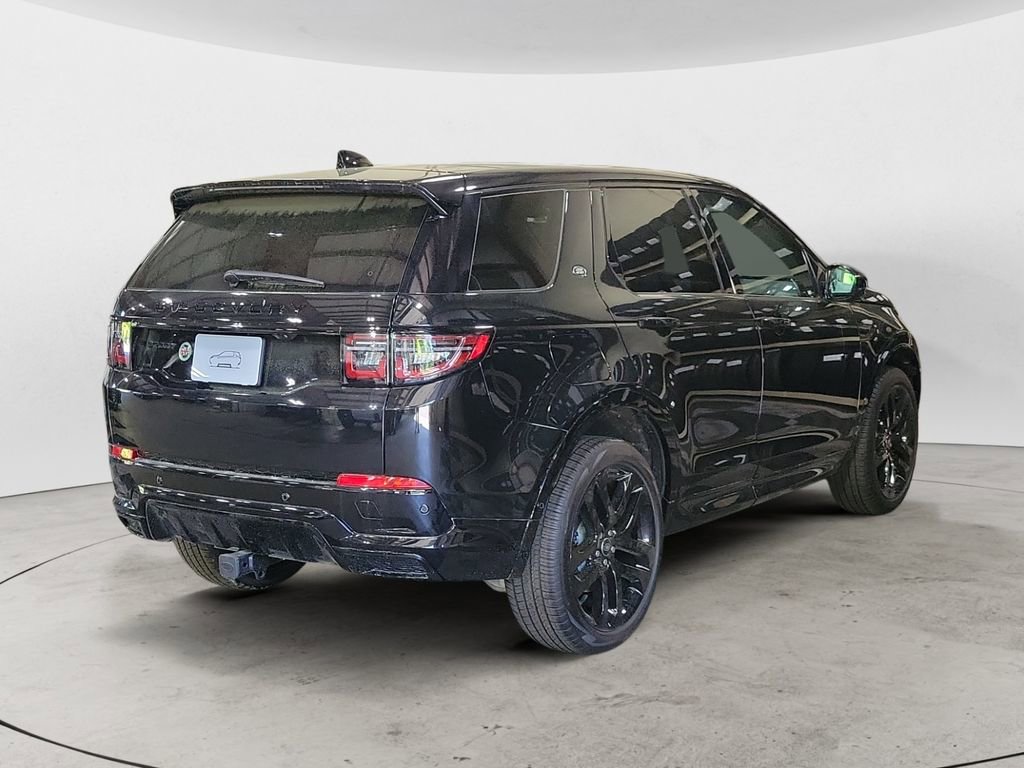 New 2025 Land Rover Discovery Sport Dynamic SE image 5