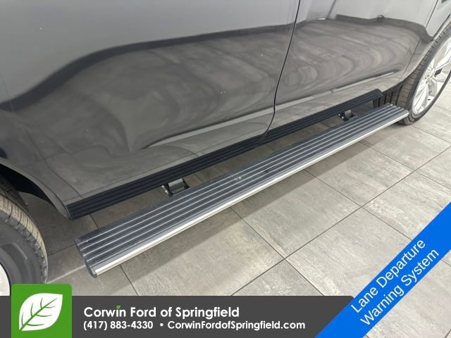Used 2019 Ford Expedition Platinum image 13
