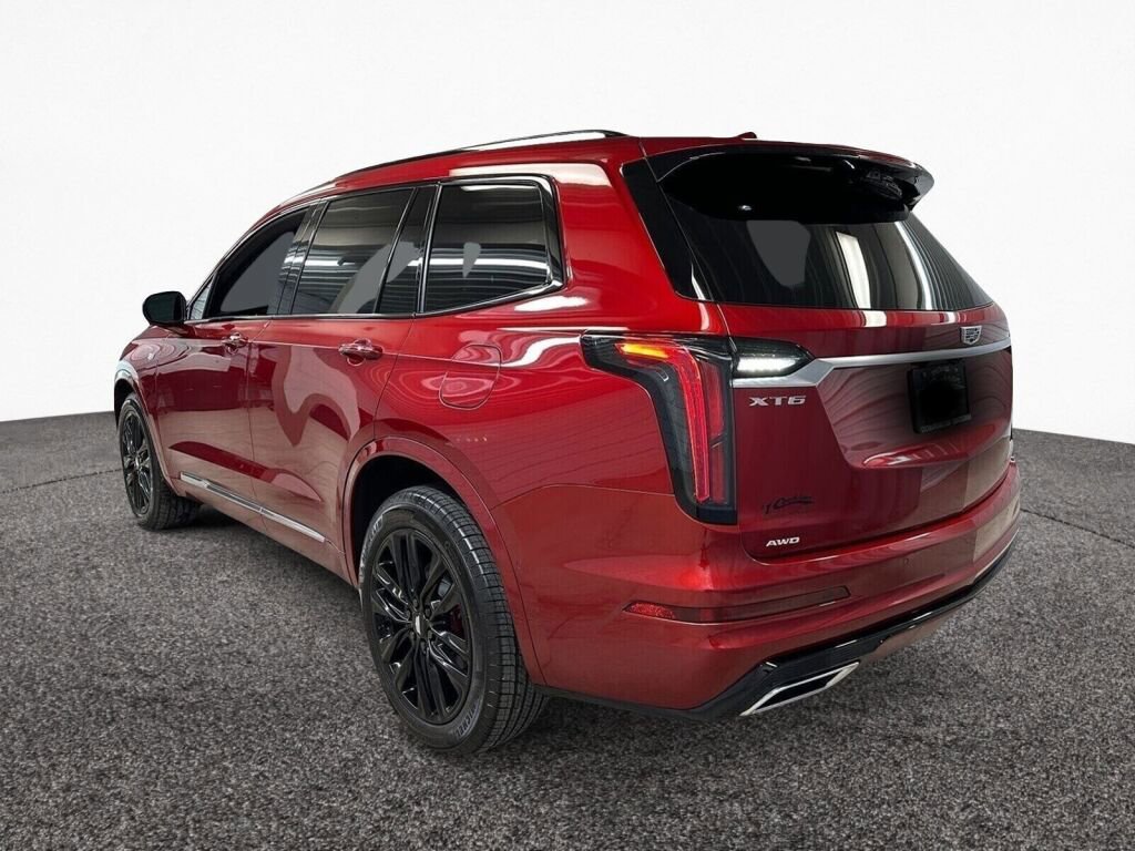 Certified 2025 Cadillac XT6 Sport w/ Technology Package image 2