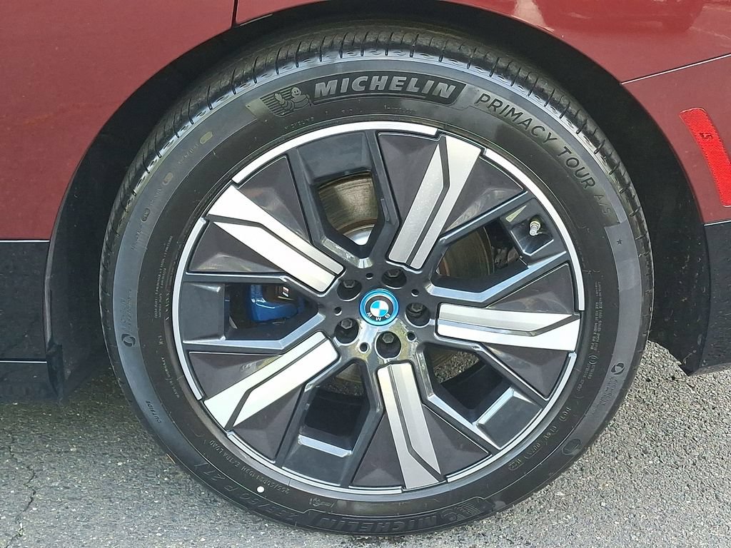 Used 2023 BMW iX M60 AWD/4WD image 6
