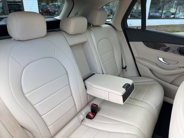 Used 2021 Mercedes-Benz GLC 300 4MATIC image 27