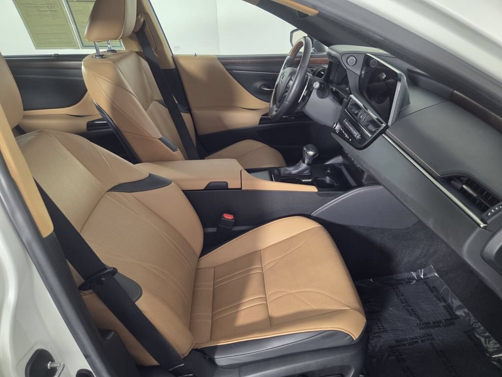 Used 2023 Lexus ES 350 Ultra Luxury w/ Accessory Package (Z1) FWD image 32