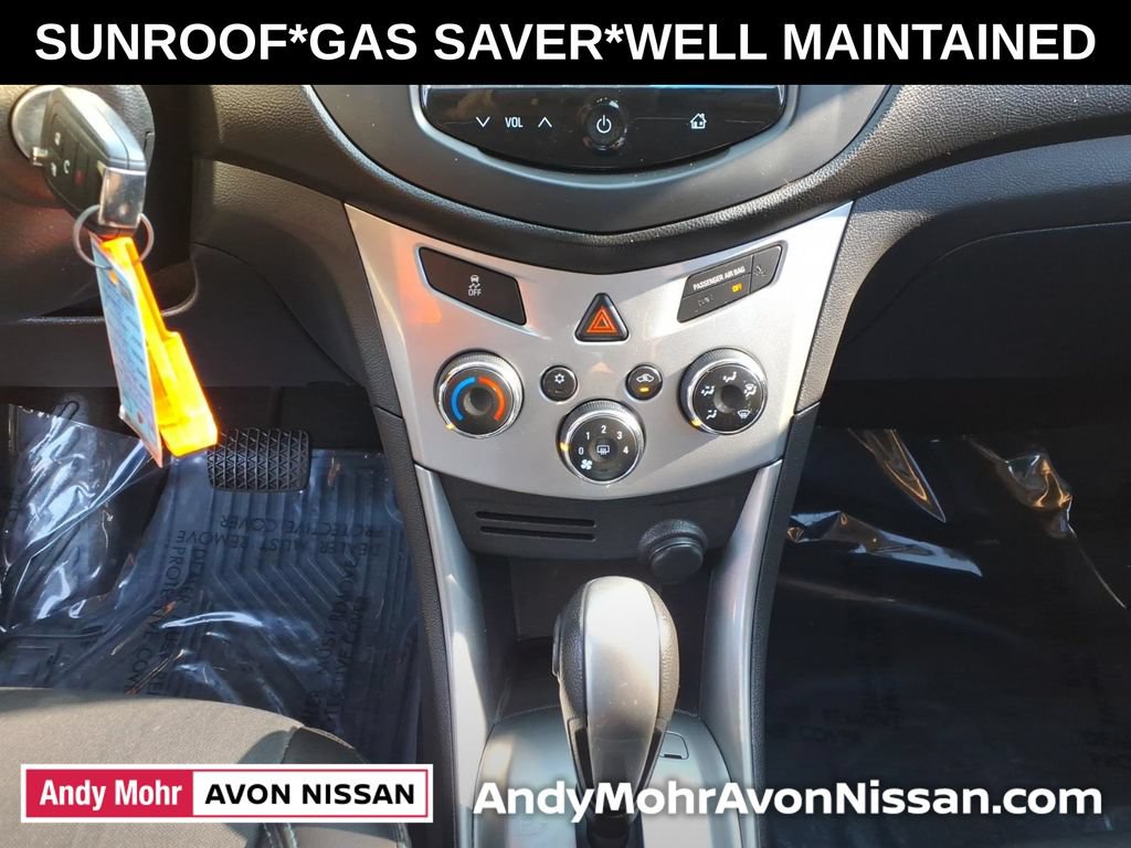 Used 2015 Chevrolet Trax LT w/ LT Sun and Sound Package FWD image 26