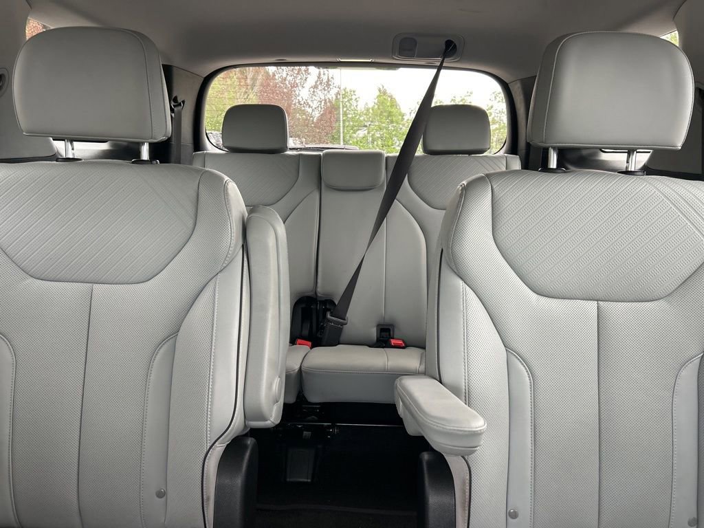 Used 2024 Hyundai Palisade SEL FWD image 13