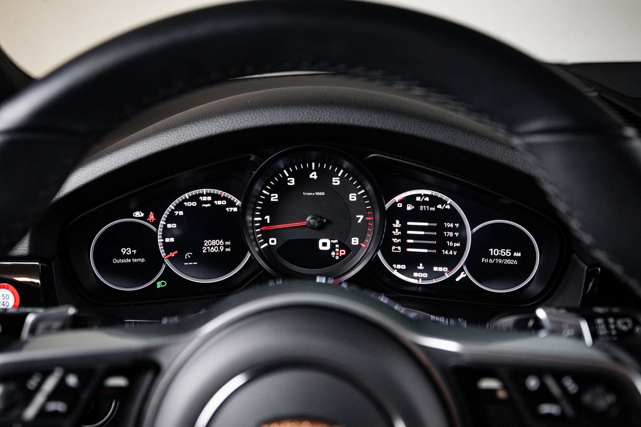 Certified 2023 Porsche Cayenne AWD/4WD image 15
