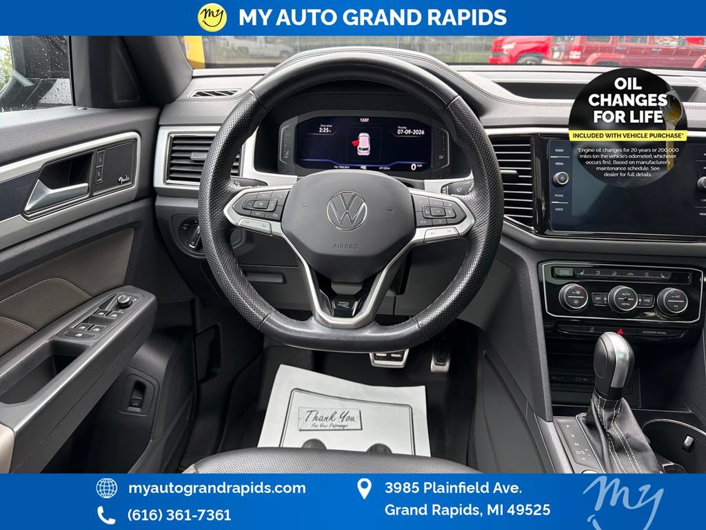 Used 2022 Volkswagen Atlas Cross Sport SEL Premium R-Line AWD/4WD image 13