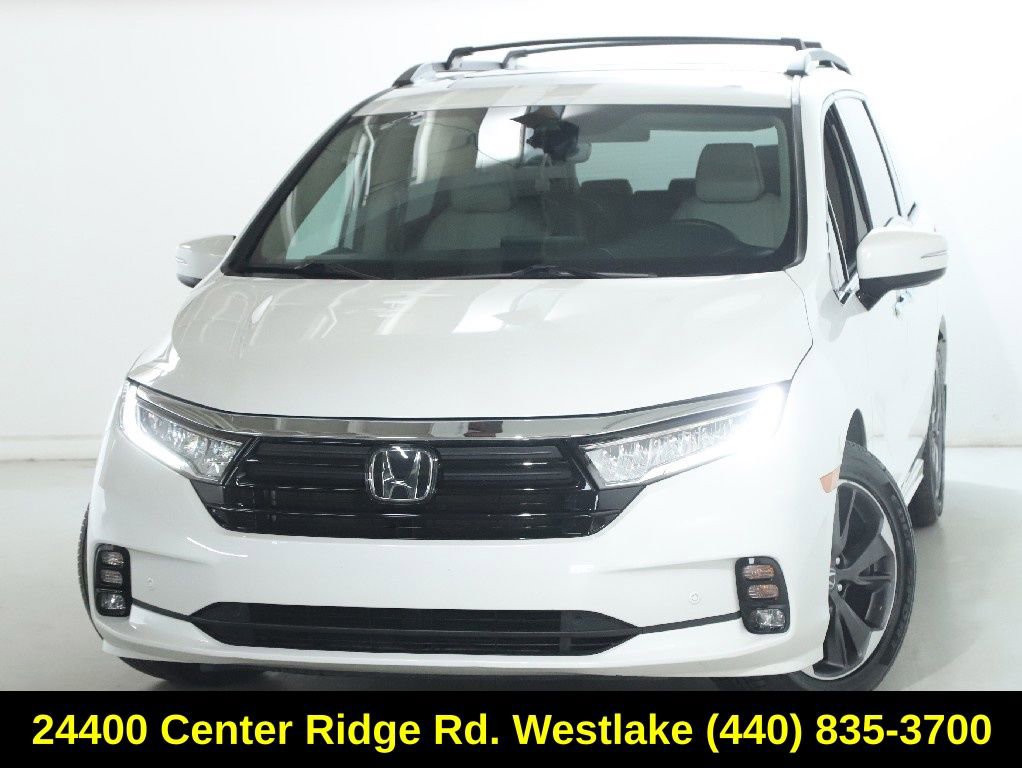 Used 2023 Honda Odyssey Elite image 3