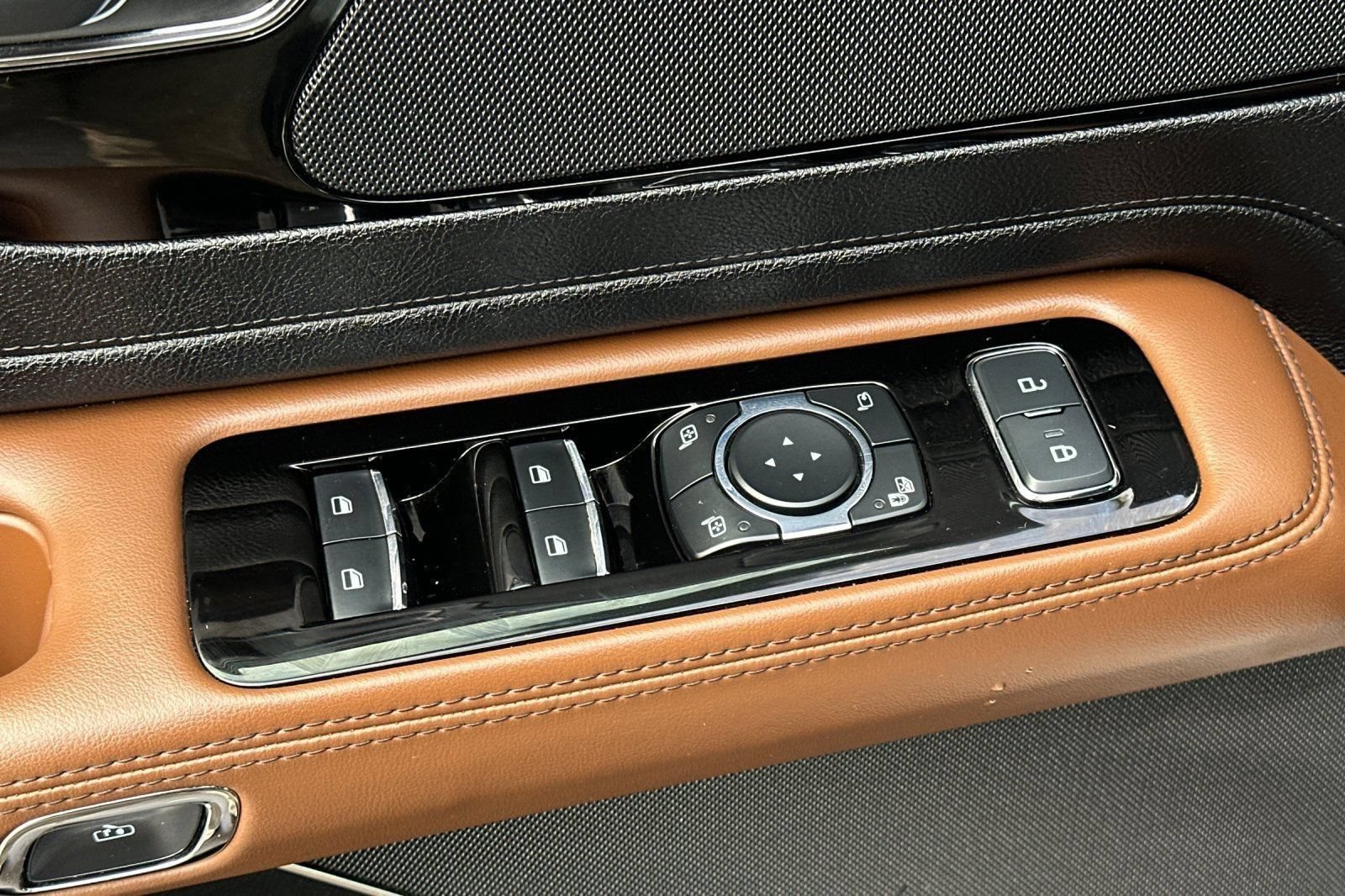 Used 2024 Lincoln Aviator Reserve AWD/4WD image 60