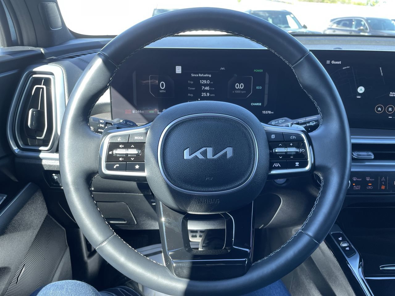 Certified 2025 Kia Sorento SX Prestige AWD/4WD image 18